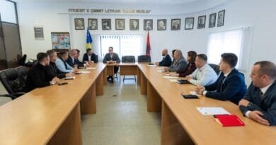 Hyseni prezanton Kabinetin, këta janë drejtorët e rinjë të Gjilanit Hyseni prezanton Kabinetin, këta janë drejtorët e rinjë të Gjilanit