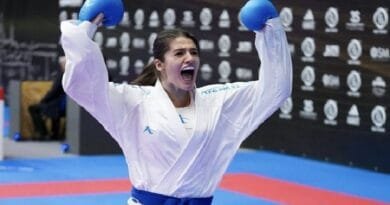 Vajza nga Kosova i sjell medalje në karate Shqipërisë