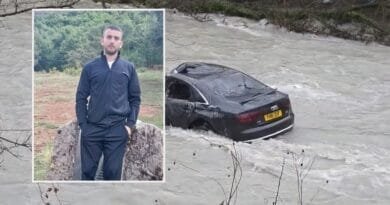 Gjendet pas një muaji trupi i 30-vjeçarit, e mori rrjedha e ujit pasi automjeti ra në lumë