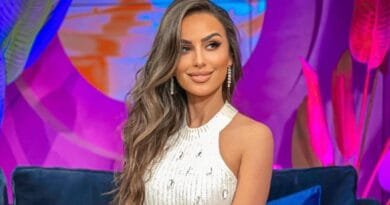 Këngëtarja Fatlume Popovci e pa lumtur për 8 mars: Unë zgjodha nënën time, por djali im nuk më qëndroi pranë