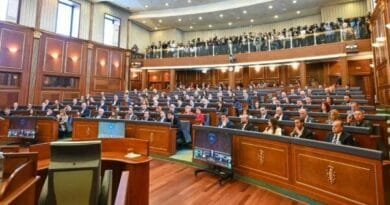 Nis seanca në Kuvend për ndryshimet kushtetuese për zgjedhjen e presidentit