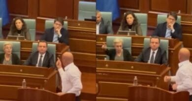 “Mjaft ma”, Gërvalla i gjuan fjalë Haradinajt pasi ky i tha Kurtit se “po rren” “Mjaft ma”, Gërvalla i gjuan fjalë Haradinajt pasi ky i tha Kurtit se “po rren”