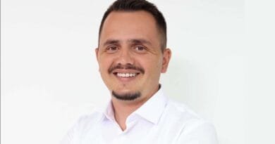 A po zbatohet gabimisht ligji për gjoba ndaj personave që vozosin biçikleta dhe trotinet elektrik pa helmetë