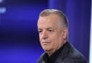 Nazarko fton Kurtin të bëjë thirrje për qetësi në Shqipëri, t’i ngjajë Rugovës