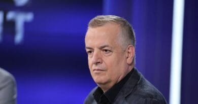 Mentor Nazarko: Osmani e ka shpëtuar Kurtin nga ‘non grata’ në SHBA