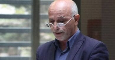 “Sot edhe dhimbja mori emër për ne” – Dedikimi prekës i familjarëve pas ndarjes nga jeta të shkrimtarit, Sherafedin Kadriu