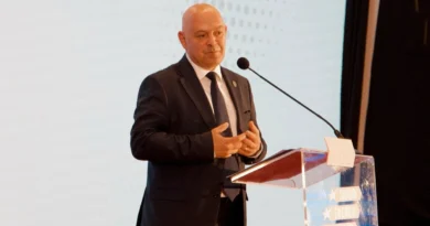 Ardian Gjini zgjidhet kryetar i AAK-së