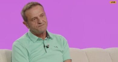 Sinan Vllasaliu: Albin Kurti po del politikani më i pakorruptuar deri tash