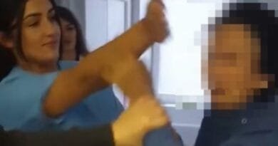 Dy vjet e 3 muaj burgim për Aurona Pelajn, për sulmin fizik ndaj të moshuarës në shtëpinë e të moshuarve “Orenda” Dy vjet e 3 muaj burgim për Aurona Pelajn, për sulmin fizik ndaj të moshuarës në shtëpinë e të moshuarve “Orenda”