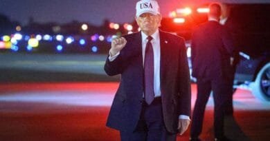 Trump: Hormuzi është i hapur, ne i goditëm fort Trump: Hormuzi është i hapur, ne i goditëm fort
