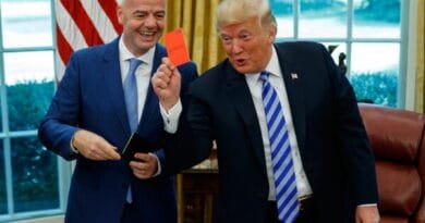 Liderët e NATO-s vendosin të mos ia përmendin Trumpit Kupën e Botës që të mos e acarojnë Liderët e NATO-s vendosin të mos ia përmendin Trumpit Kupën e Botës që të mos e acarojnë