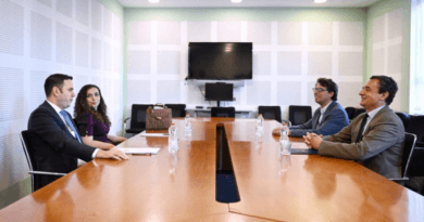 Delegati tregon pse kërkon largimin e Abdixhikut Delegati tregon pse kërkon largimin e Abdixhikut