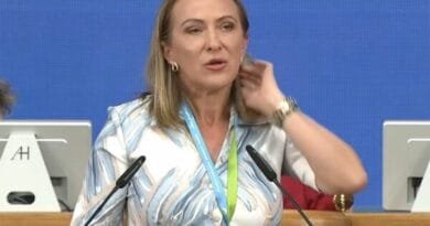 Ministrja serbe: Po të kisha qenë në vend të Millosheviqit, do e kisha pastruar etnikisht Kosovën Ministrja serbe: Po të kisha qenë në vend të Millosheviqit, do e kisha pastruar etnikisht Kosovën