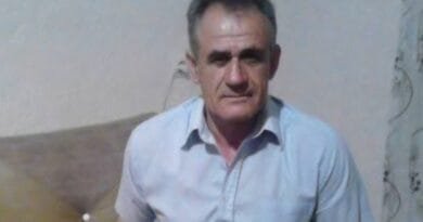 Fahredin Ajvaz Beqiri – një jetë në shërbim të atdheut dhe bashkëkombësve Fahredin Ajvaz Beqiri – një jetë në shërbim të atdheut dhe bashkëkombësve