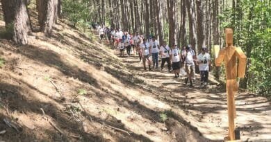 ‘Ecim për Petritin’ – qytetarët e Kamenicës nderojnë bashkëvendësin e tyre ‘Ecim për Petritin’ – qytetarët e Kamenicës nderojnë bashkëvendësin e tyre