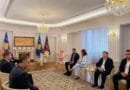 Haxhiut i shkojnë në takim Kurti, Kusari-Lila, Gërvalla dhe përfaqësues të pakicave