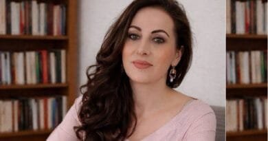 Familja Musa nuk e mëson shqiptarinë në oborrin e askujt – atë e merr që në barkun e nënës Familja Musa nuk e mëson shqiptarinë në oborrin e askujt – atë e merr që në barkun e nënës