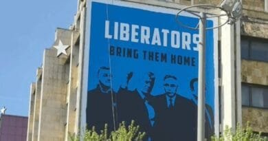 Sot mbahet Marshi në mbështetje të Hashim Thaçit, Kadri Veselit, Jakup Krasniqit e Rexhep Selimit