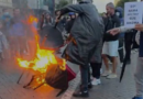 Tensione para Kryeministrisë në Tiranë, protestuesit u vënë flakën karrigeve të dialogut